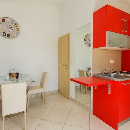 Apartamento Studio With Sea Wiev Kaštela