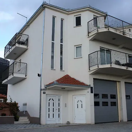 Studio With Sea Wiev Apartamento Kaštela